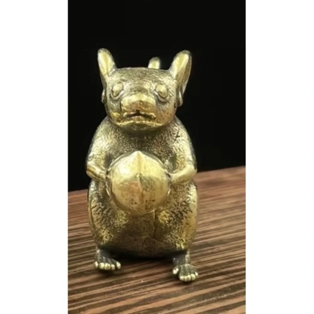 Mouse Brass Mouse Figure Holding Acorn‎ Trinket Charm Sculpture New